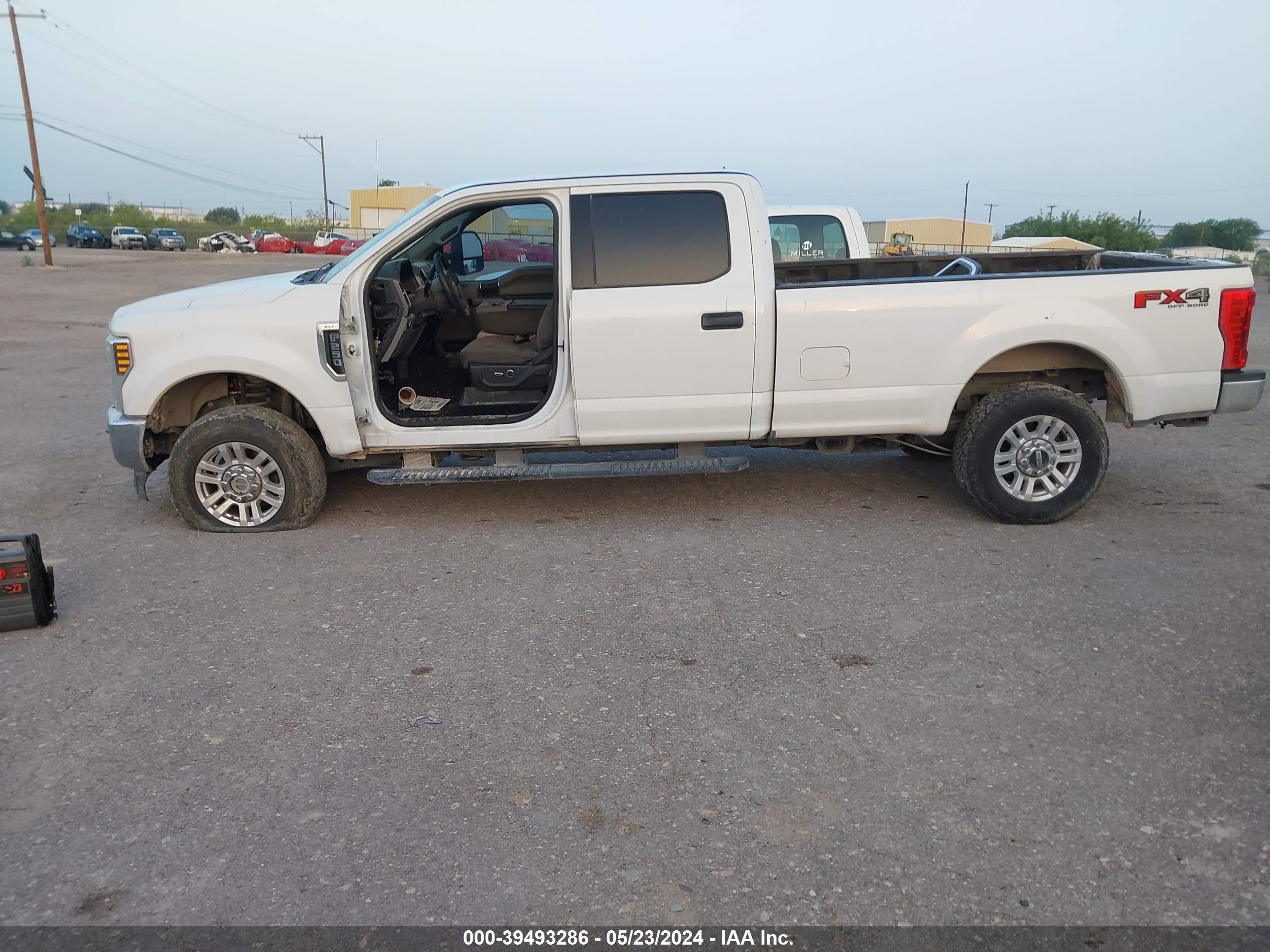 Photo 14 VIN: 1FT7W2BT2KEE66311 - FORD F250 