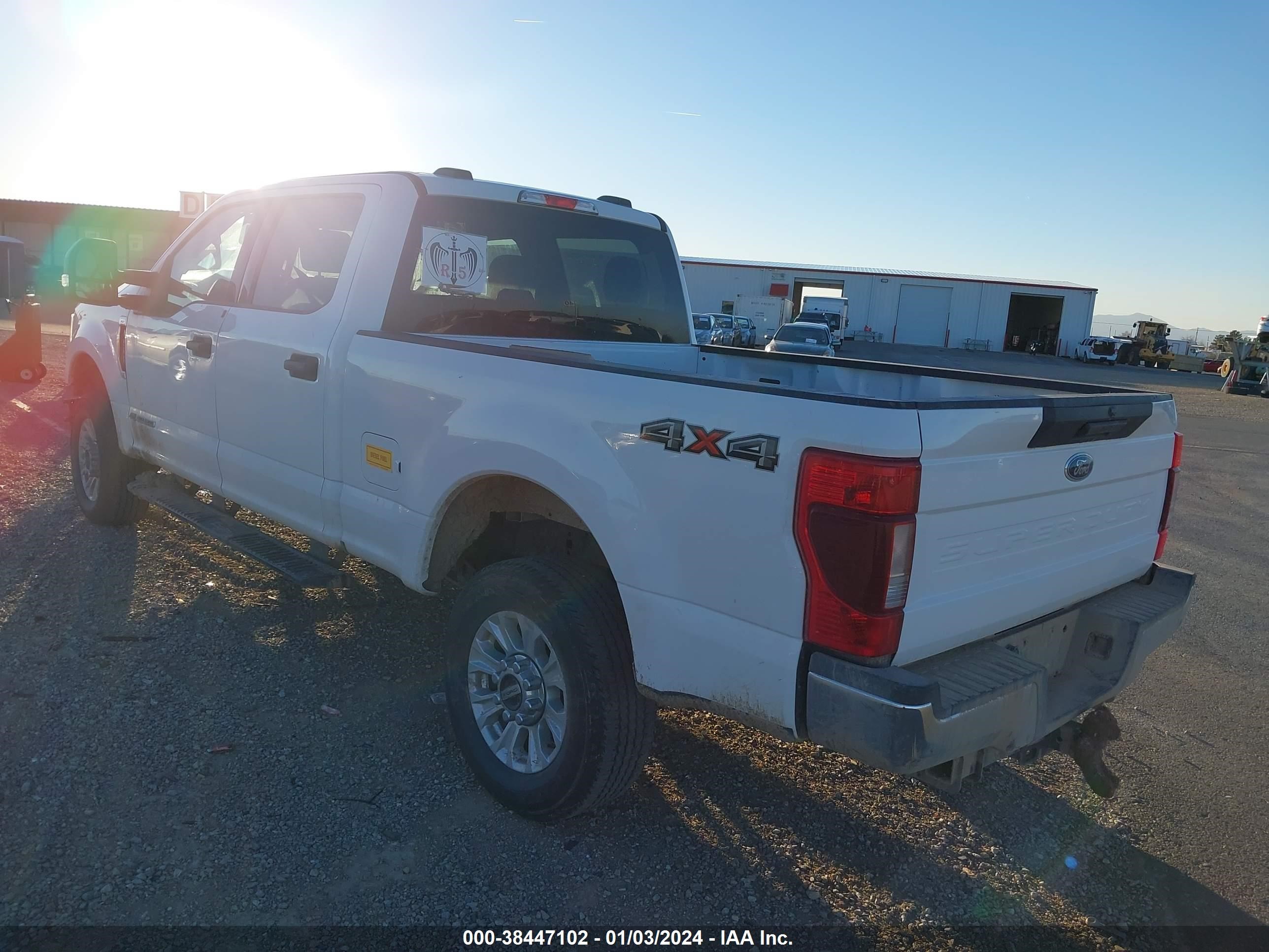 Photo 2 VIN: 1FT7W2BT2NEF59981 - FORD F250 