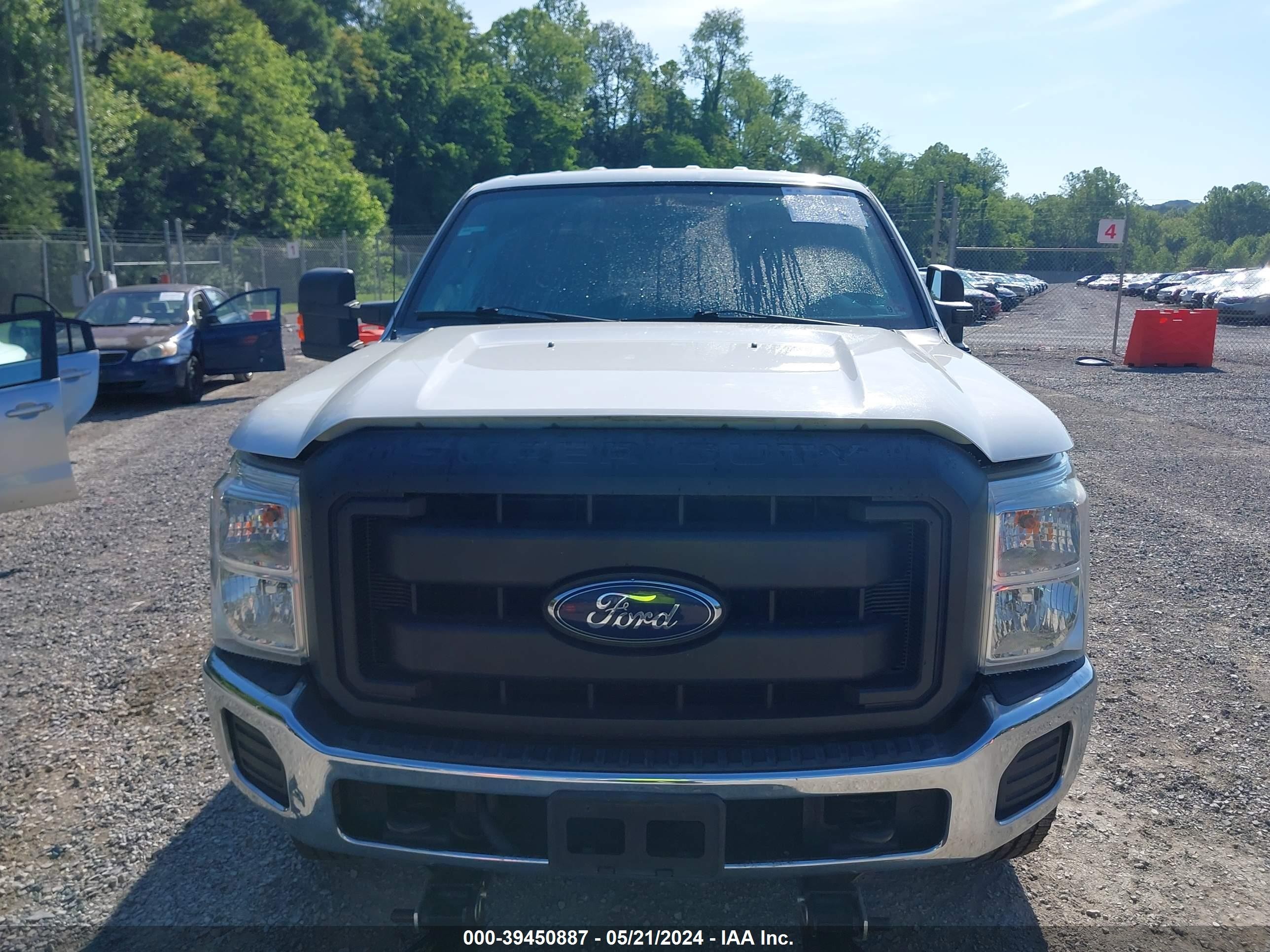 Photo 5 VIN: 1FT7W2BT3GEC04465 - FORD F250 