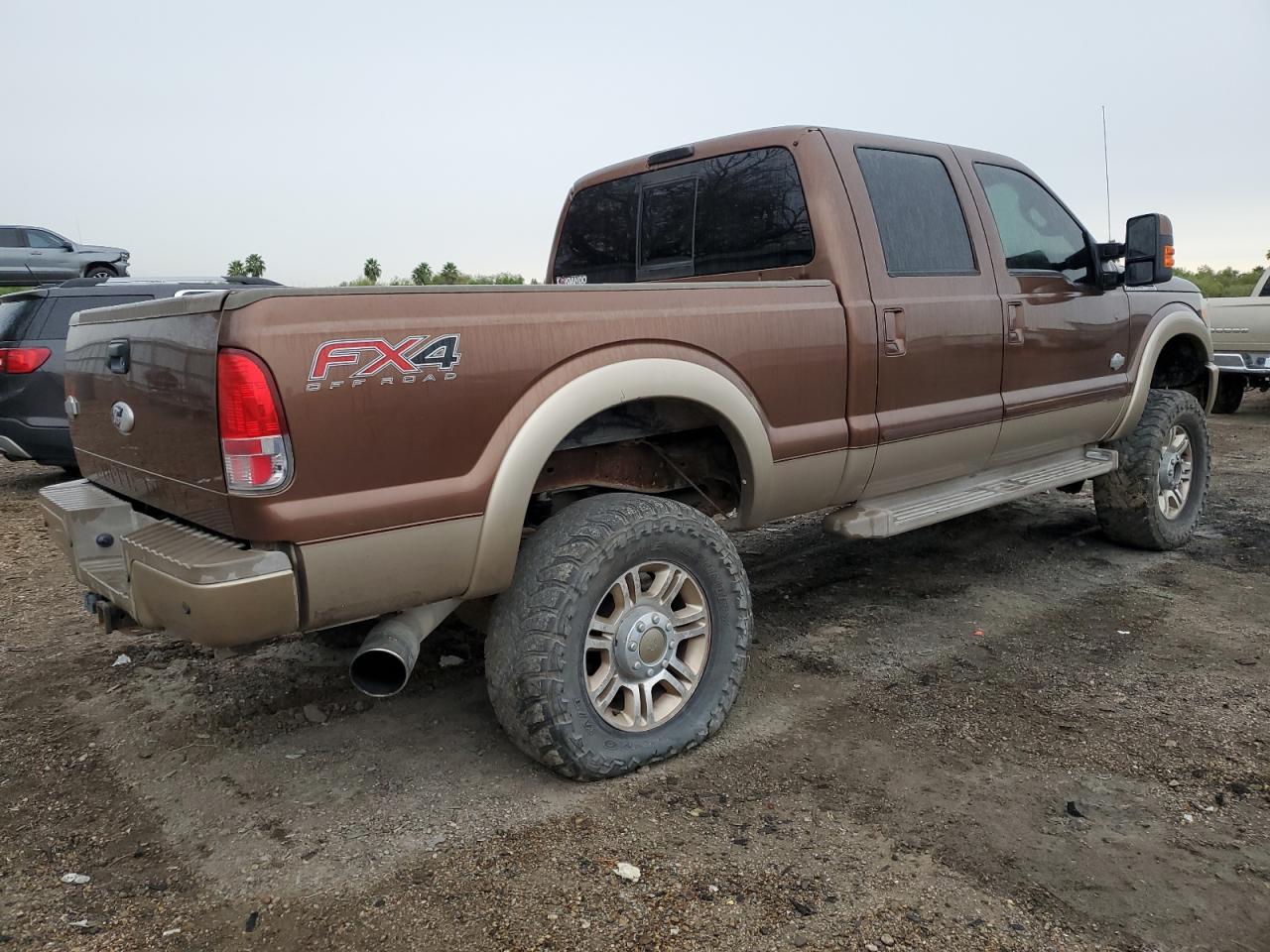 Photo 2 VIN: 1FT7W2BT4CEA11204 - FORD F250 