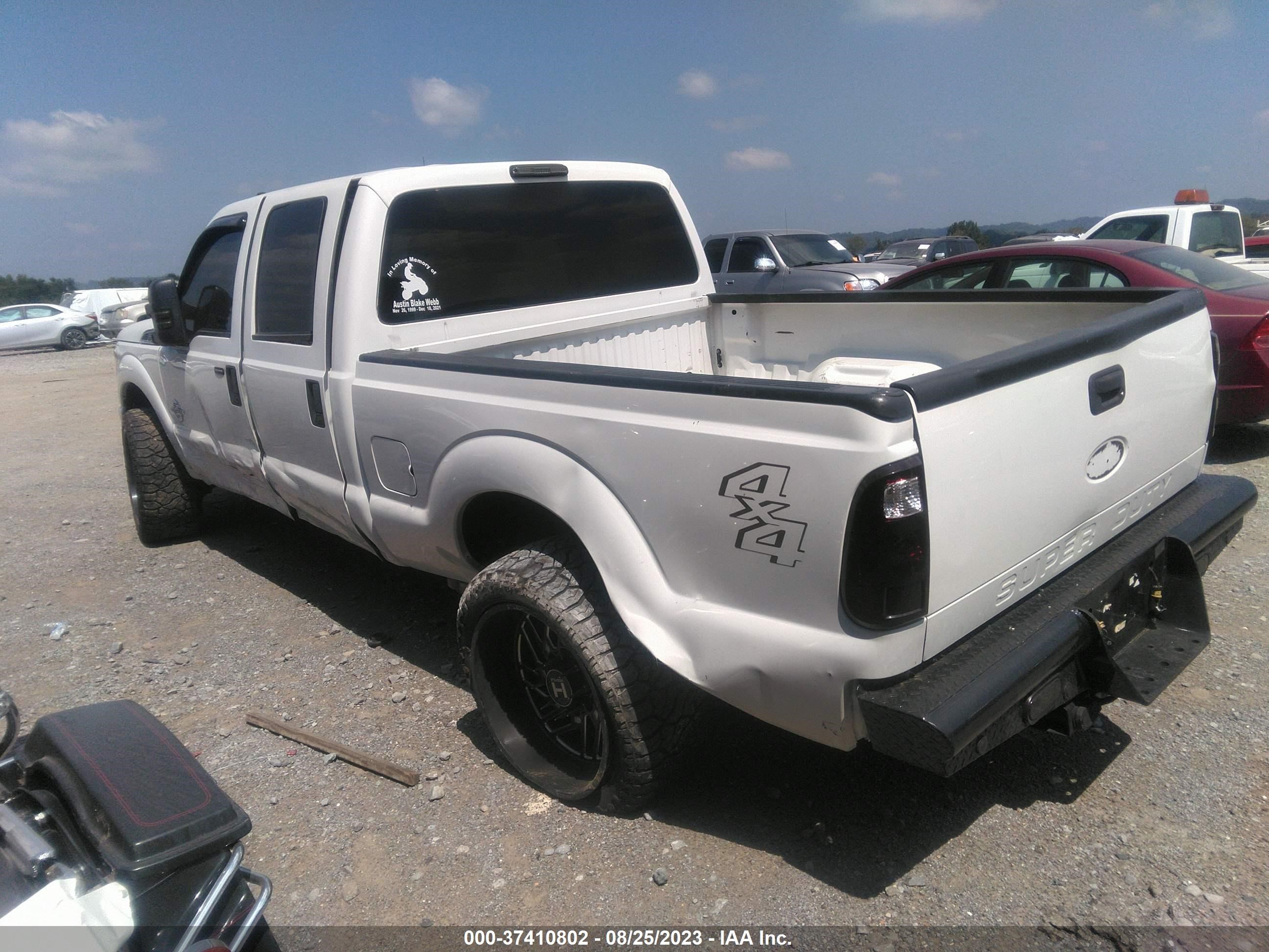 Photo 2 VIN: 1FT7W2BT4CEA27614 - FORD F250 