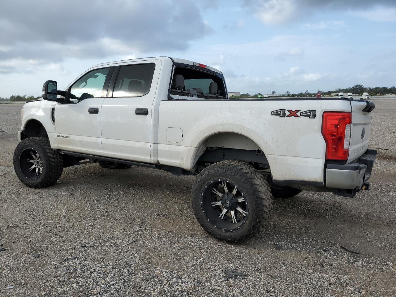 Photo 1 VIN: 1FT7W2BT4HEB53821 - FORD F250 