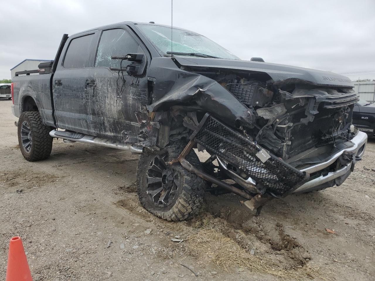 Photo 3 VIN: 1FT7W2BT4JEC18138 - FORD F250 