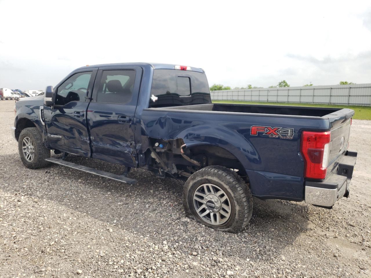 Photo 2 VIN: 1FT7W2BT5HEE95262 - FORD F250 