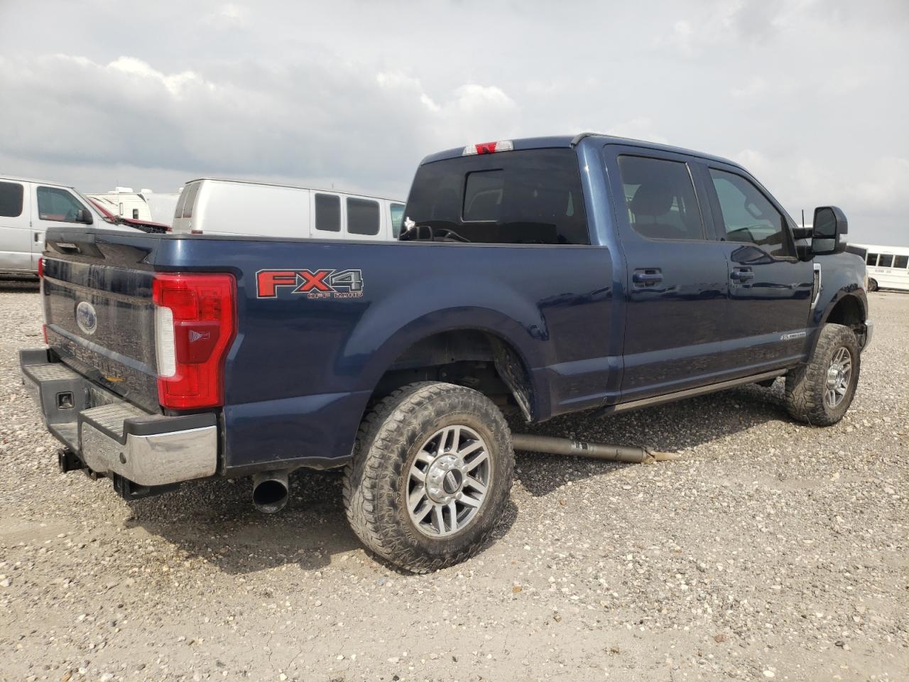 Photo 3 VIN: 1FT7W2BT5HEE95262 - FORD F250 