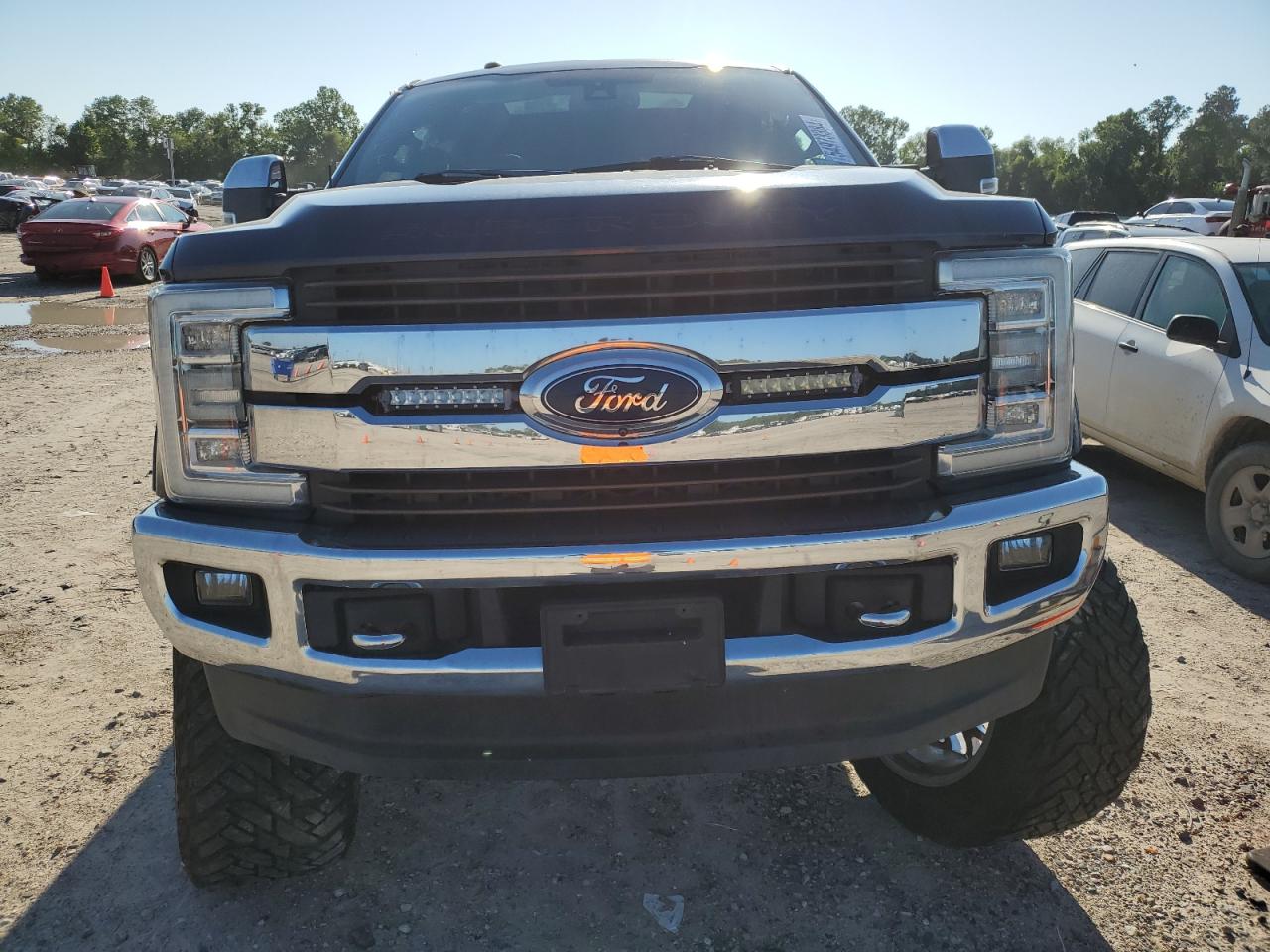 Photo 4 VIN: 1FT7W2BT5JEB95548 - FORD F250 