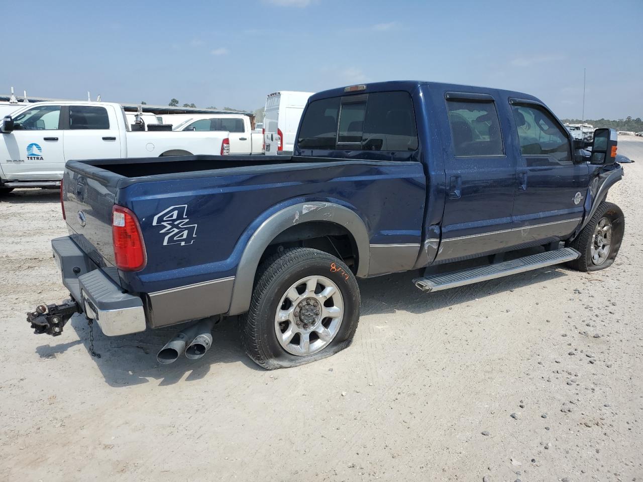 Photo 2 VIN: 1FT7W2BT6BEC10544 - FORD F250 