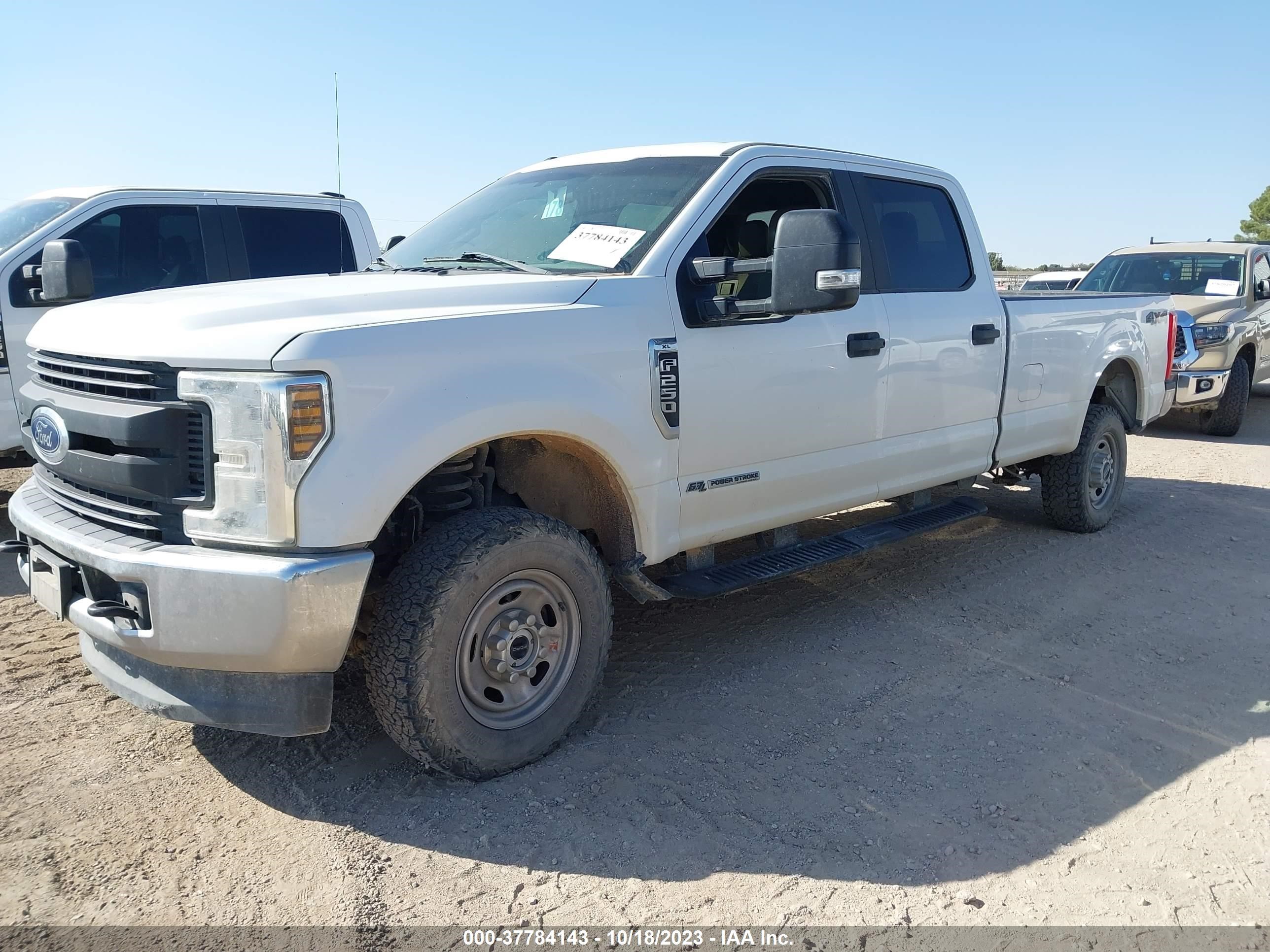 Photo 1 VIN: 1FT7W2BT6JEB31258 - FORD F250 