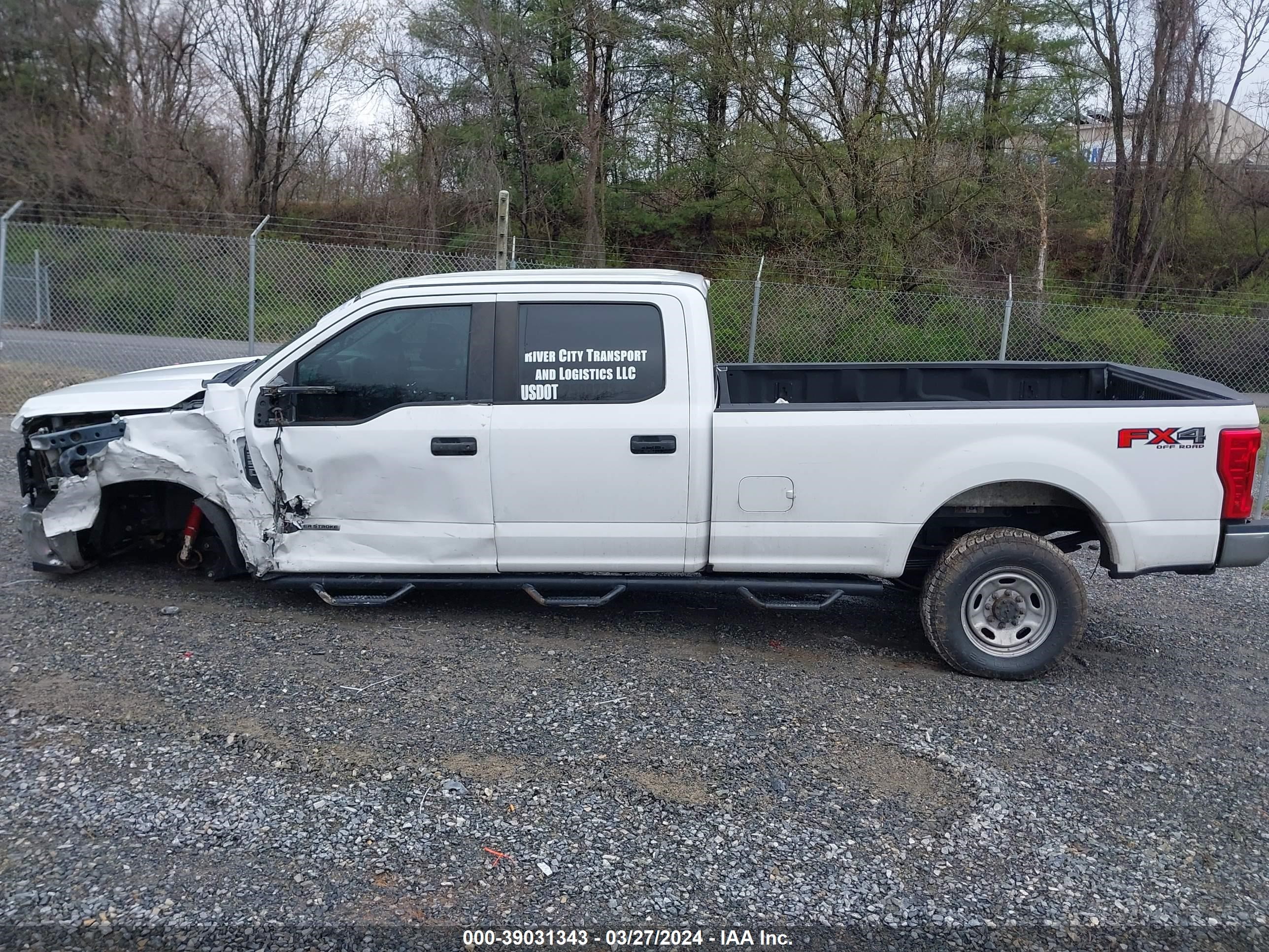 Photo 13 VIN: 1FT7W2BT7HEE01625 - FORD F250 