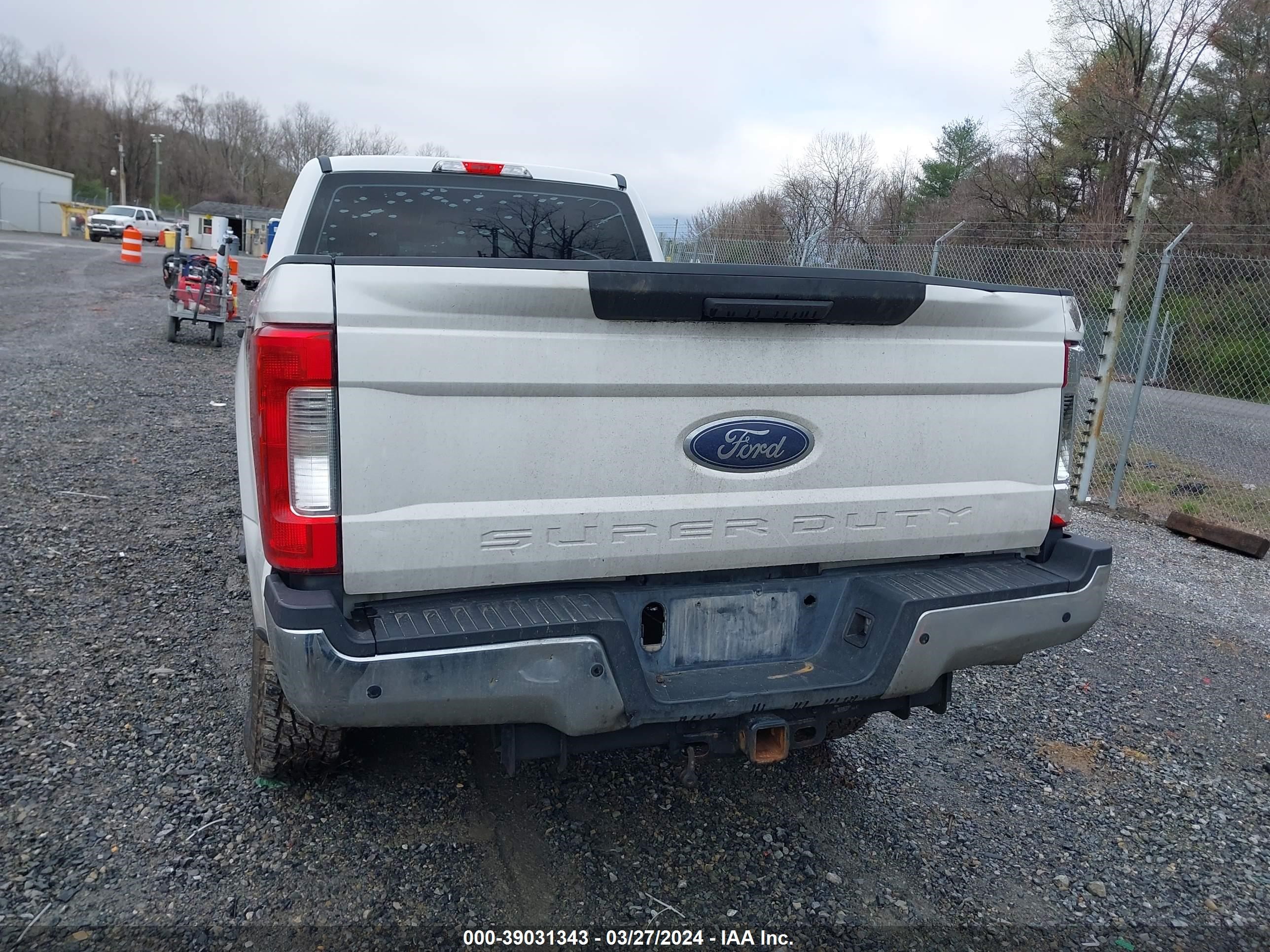 Photo 15 VIN: 1FT7W2BT7HEE01625 - FORD F250 