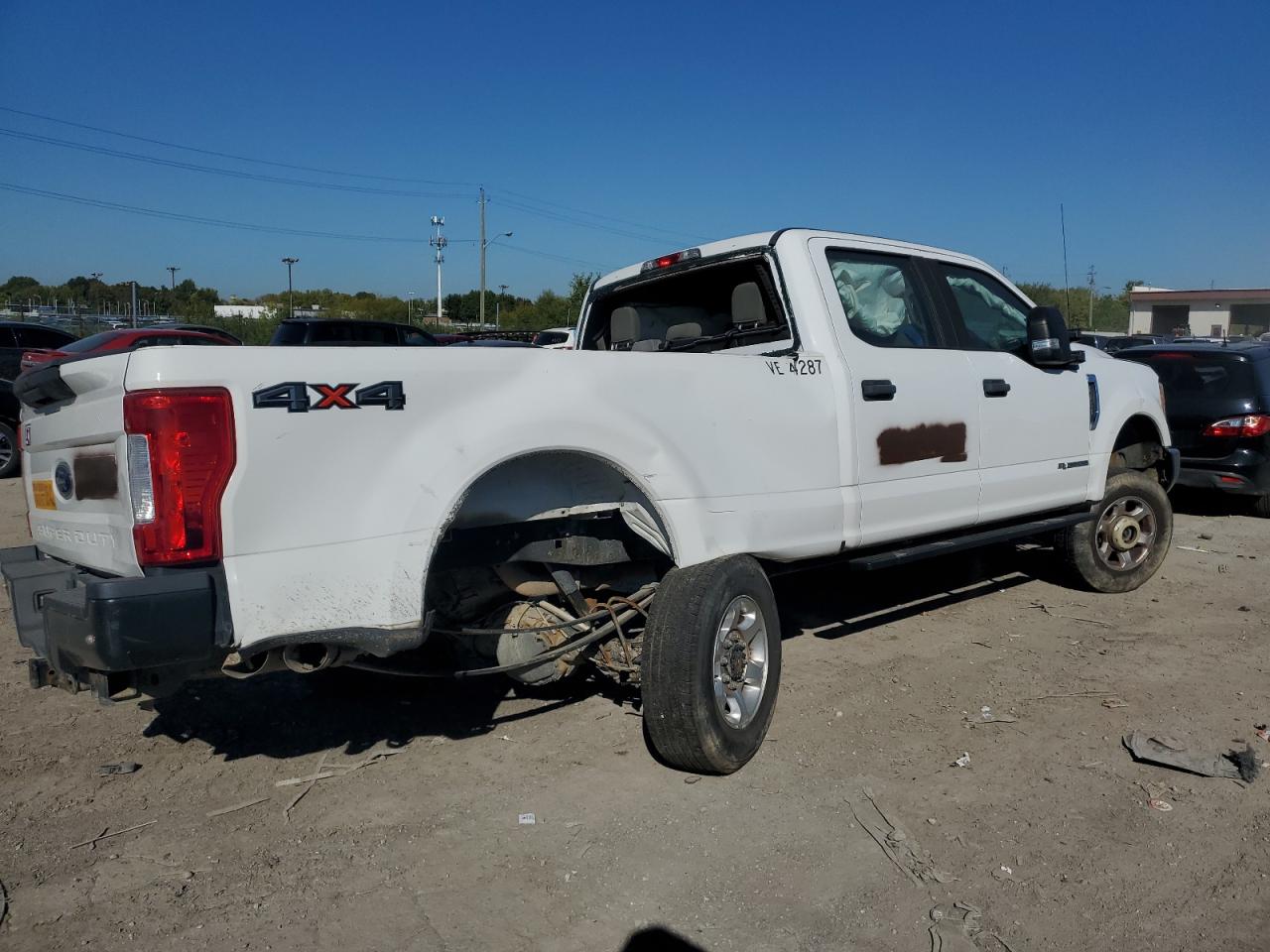 Photo 2 VIN: 1FT7W2BT7HEE26914 - FORD F250 