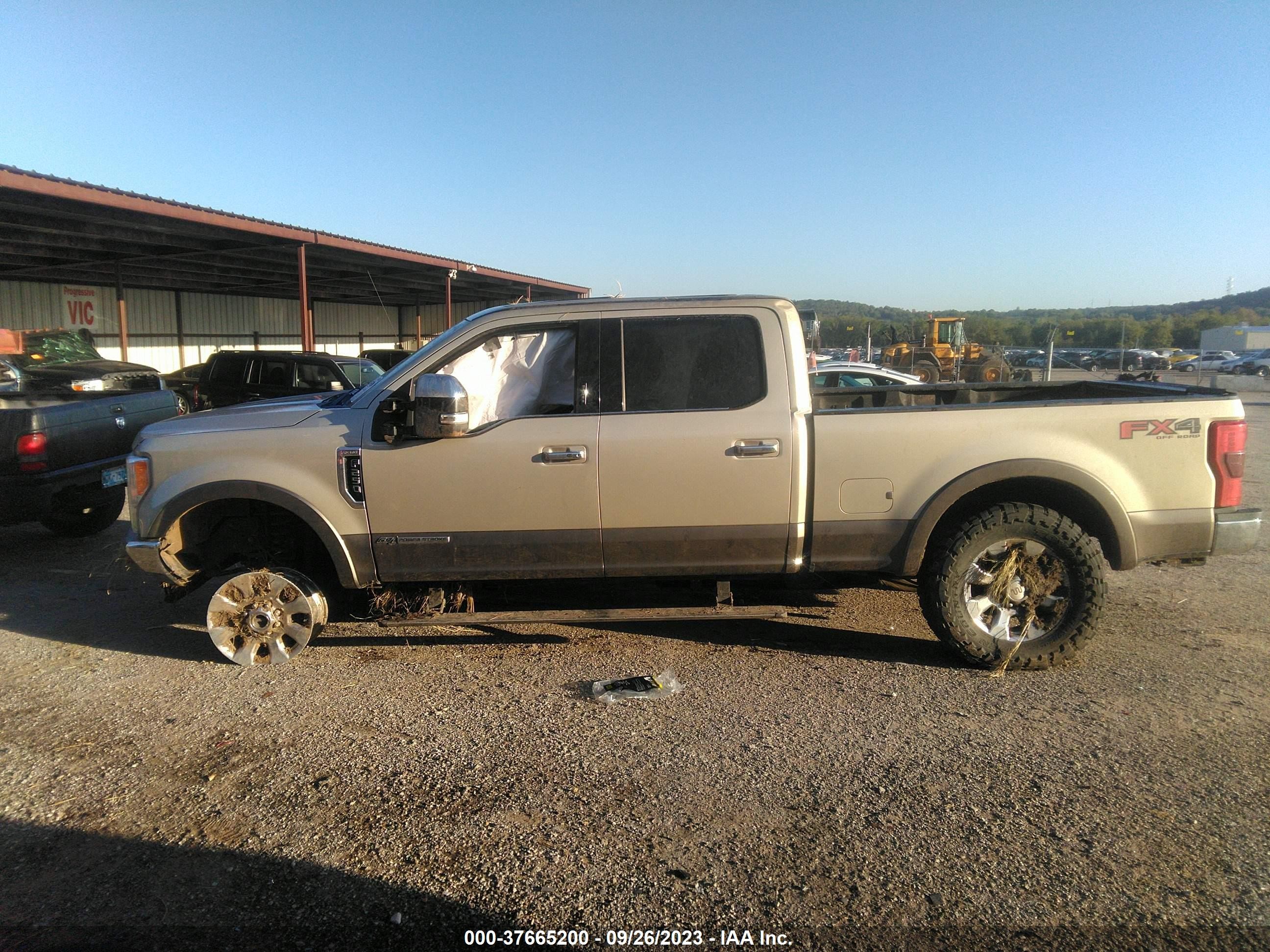 Photo 13 VIN: 1FT7W2BT7JEC78608 - FORD F250 