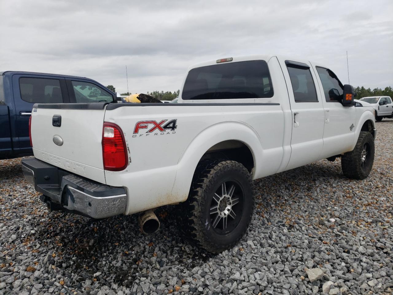 Photo 3 VIN: 1FT7W2BT8CEB28140 - FORD F250 