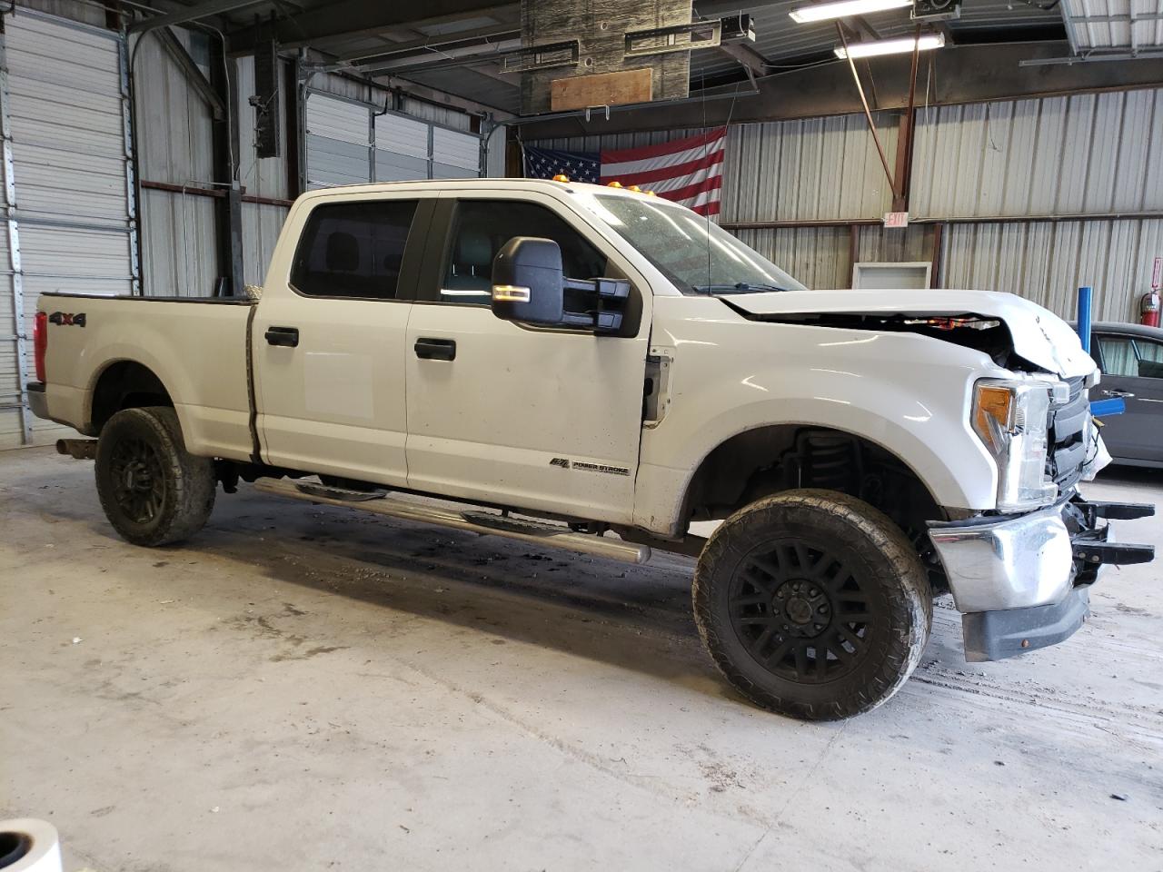 Photo 3 VIN: 1FT7W2BT8HEB48881 - FORD F250 