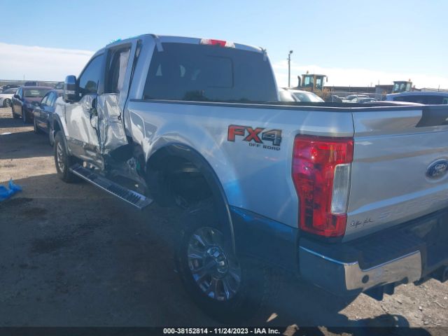 Photo 2 VIN: 1FT7W2BT8JEC77354 - FORD F-250 