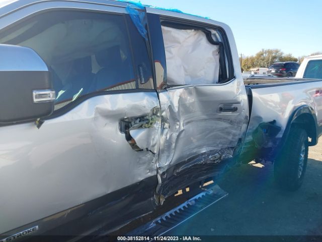 Photo 5 VIN: 1FT7W2BT8JEC77354 - FORD F-250 