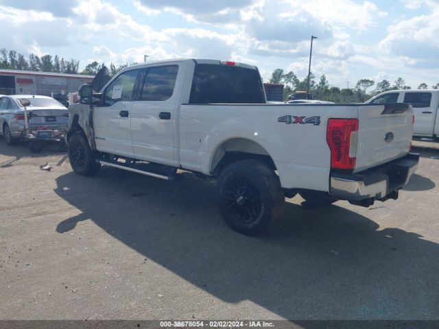 Photo 2 VIN: 1FT7W2BT8JEC80738 - FORD F-250 