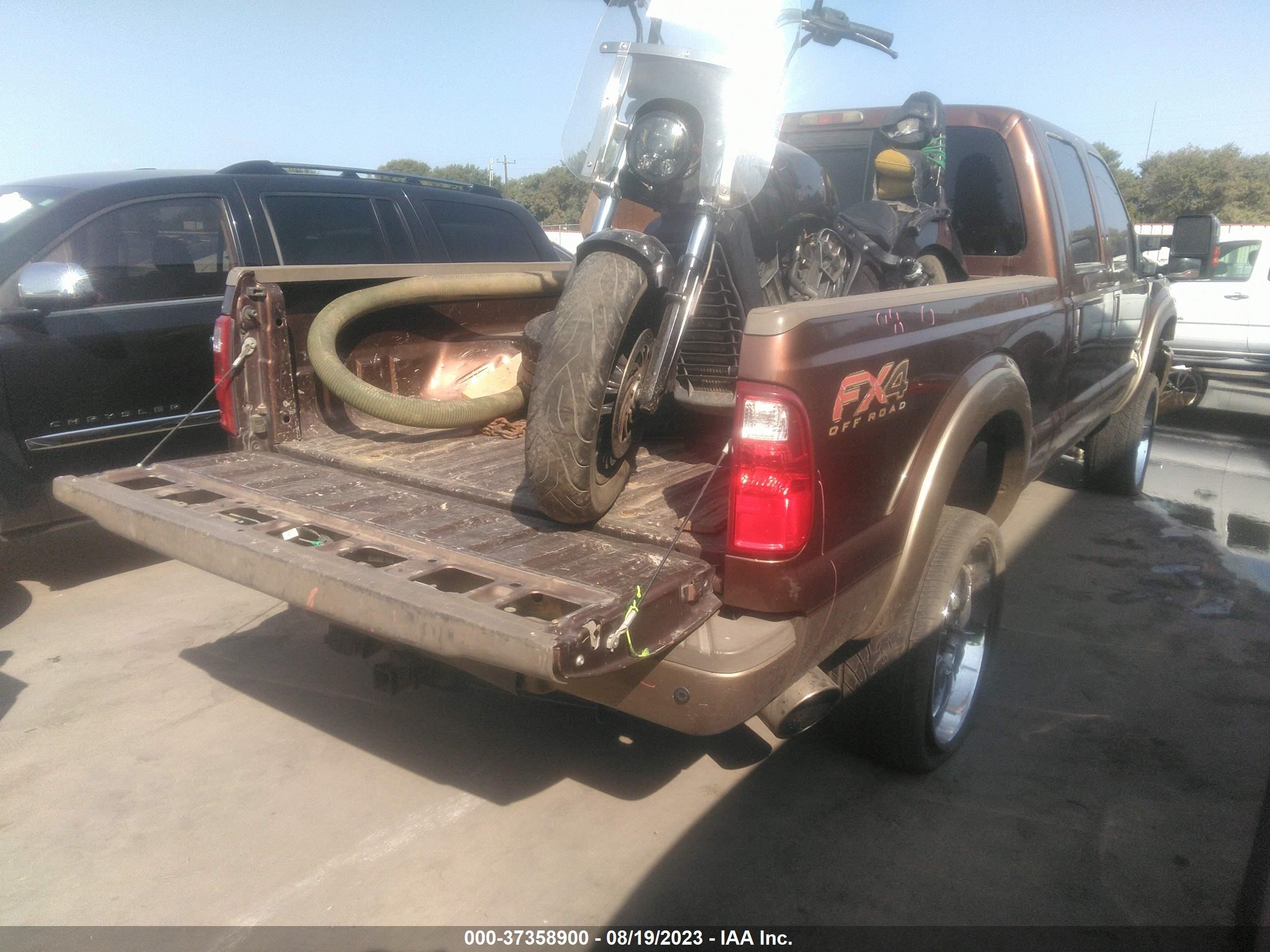 Photo 3 VIN: 1FT7W2BT9CEA63489 - FORD F250 