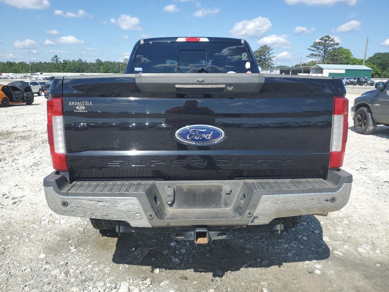 Photo 5 VIN: 1FT7W2BT9HED76002 - FORD F250 