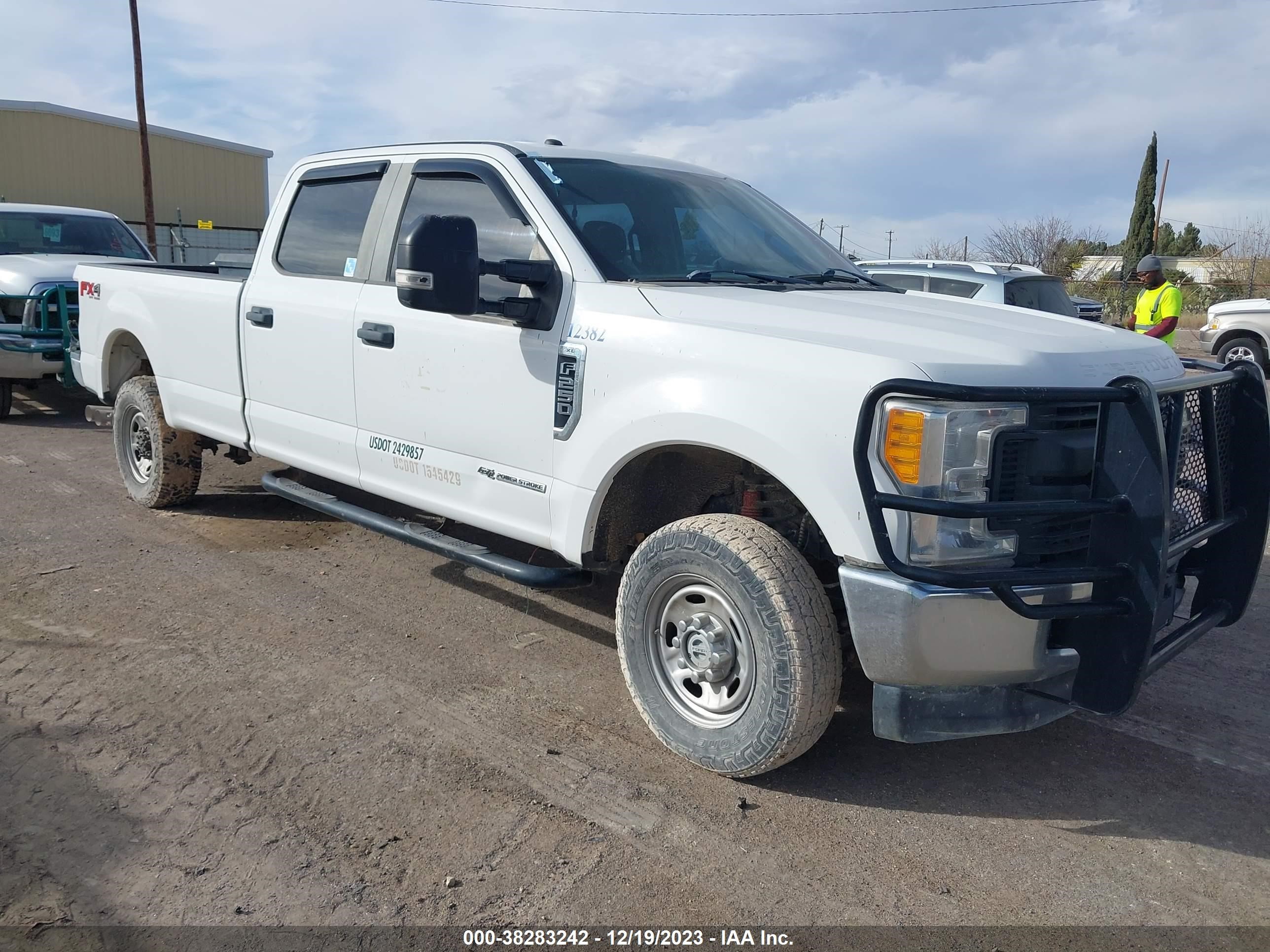 Photo 11 VIN: 1FT7W2BT9HEE32200 - FORD F250 