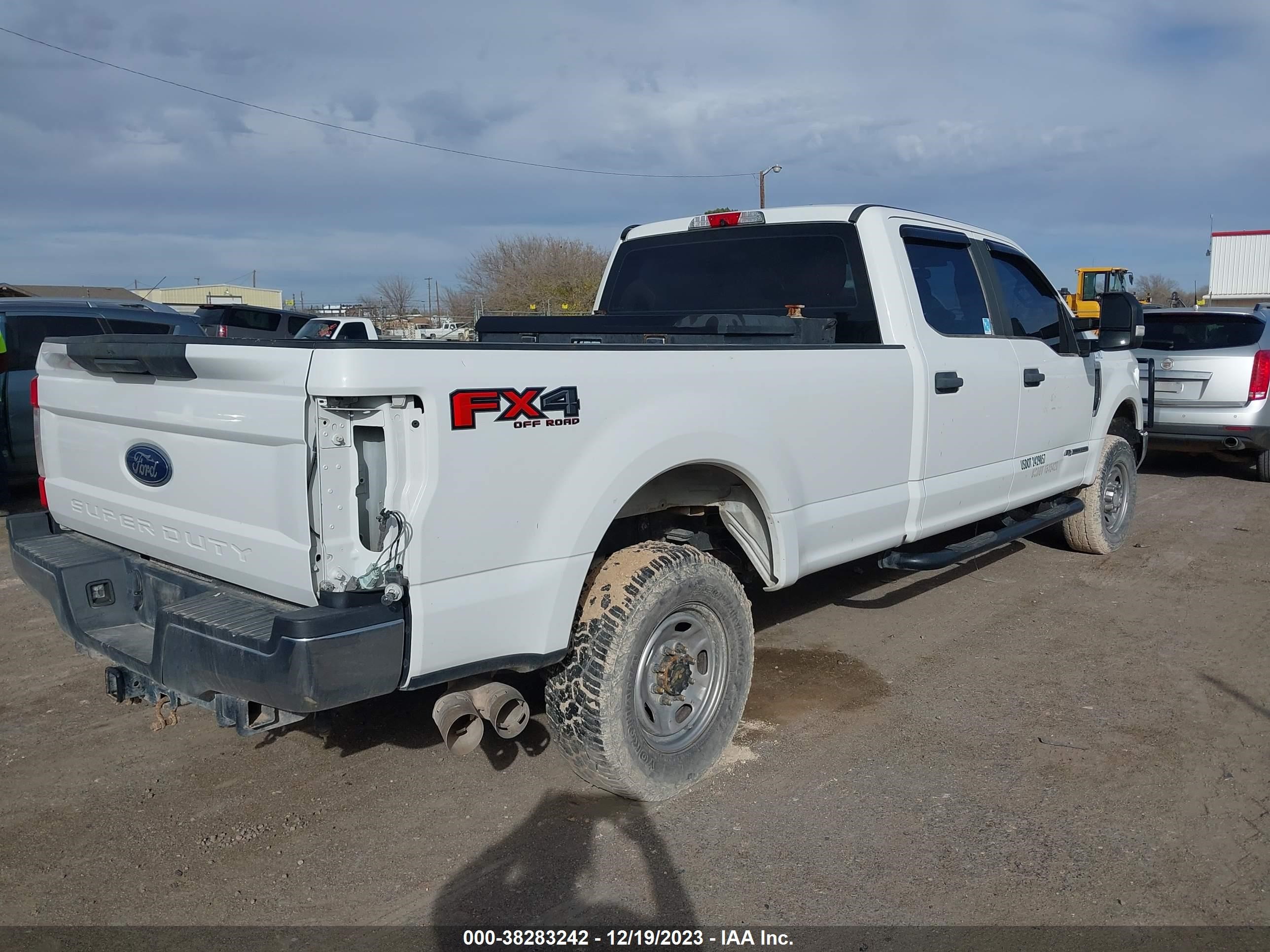 Photo 3 VIN: 1FT7W2BT9HEE32200 - FORD F250 