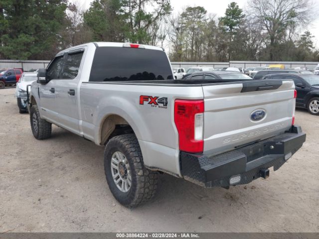 Photo 2 VIN: 1FT7W2BT9HEE44928 - FORD F-250 