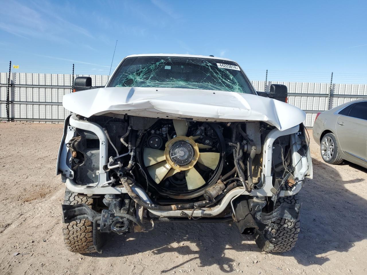 Photo 4 VIN: 1FT7W2BTXFEC24100 - FORD F250 