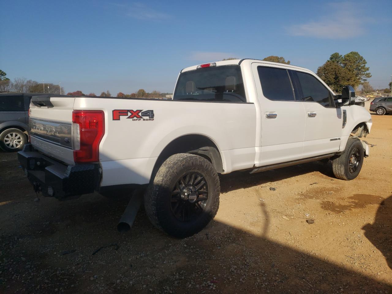 Photo 3 VIN: 1FT7W2BTXHEE17043 - FORD F250 