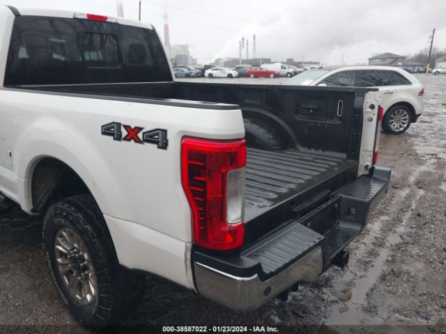 Photo 5 VIN: 1FT7W2BTXHEE67201 - FORD F-250 