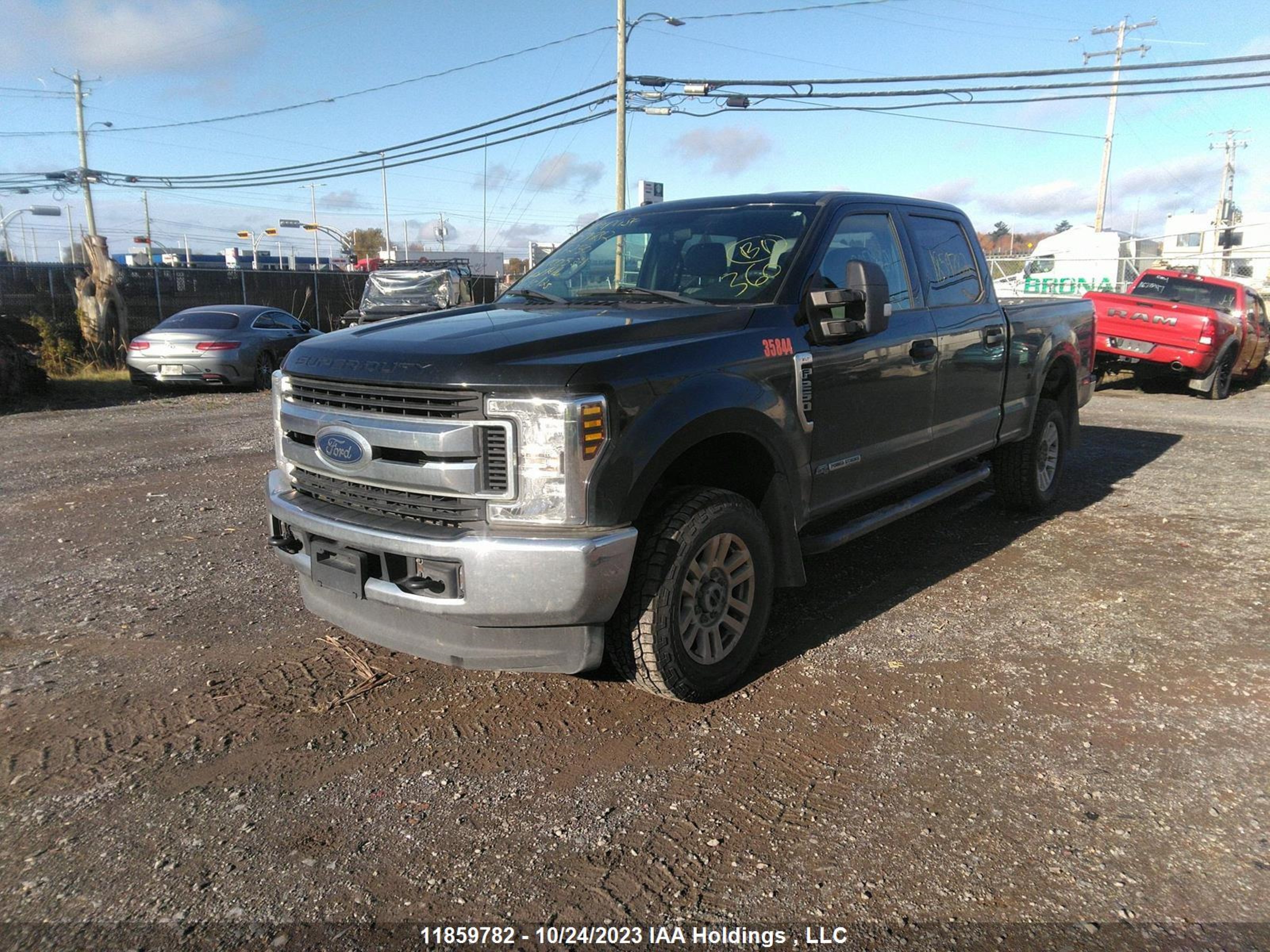 Photo 1 VIN: 1FT7W2BTXJEC00534 - FORD F250 