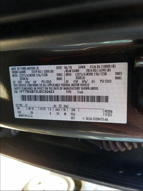 Photo 9 VIN: 1FT7W2BTXJEC92423 - FORD F250 SUPER 