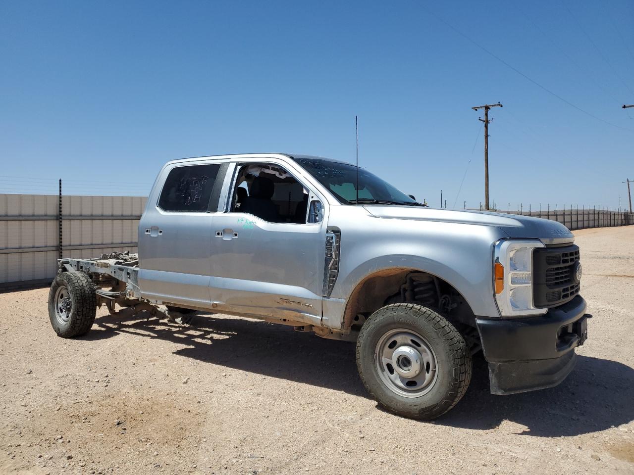 Photo 3 VIN: 1FT7W2BTXPEC23398 - FORD F250 