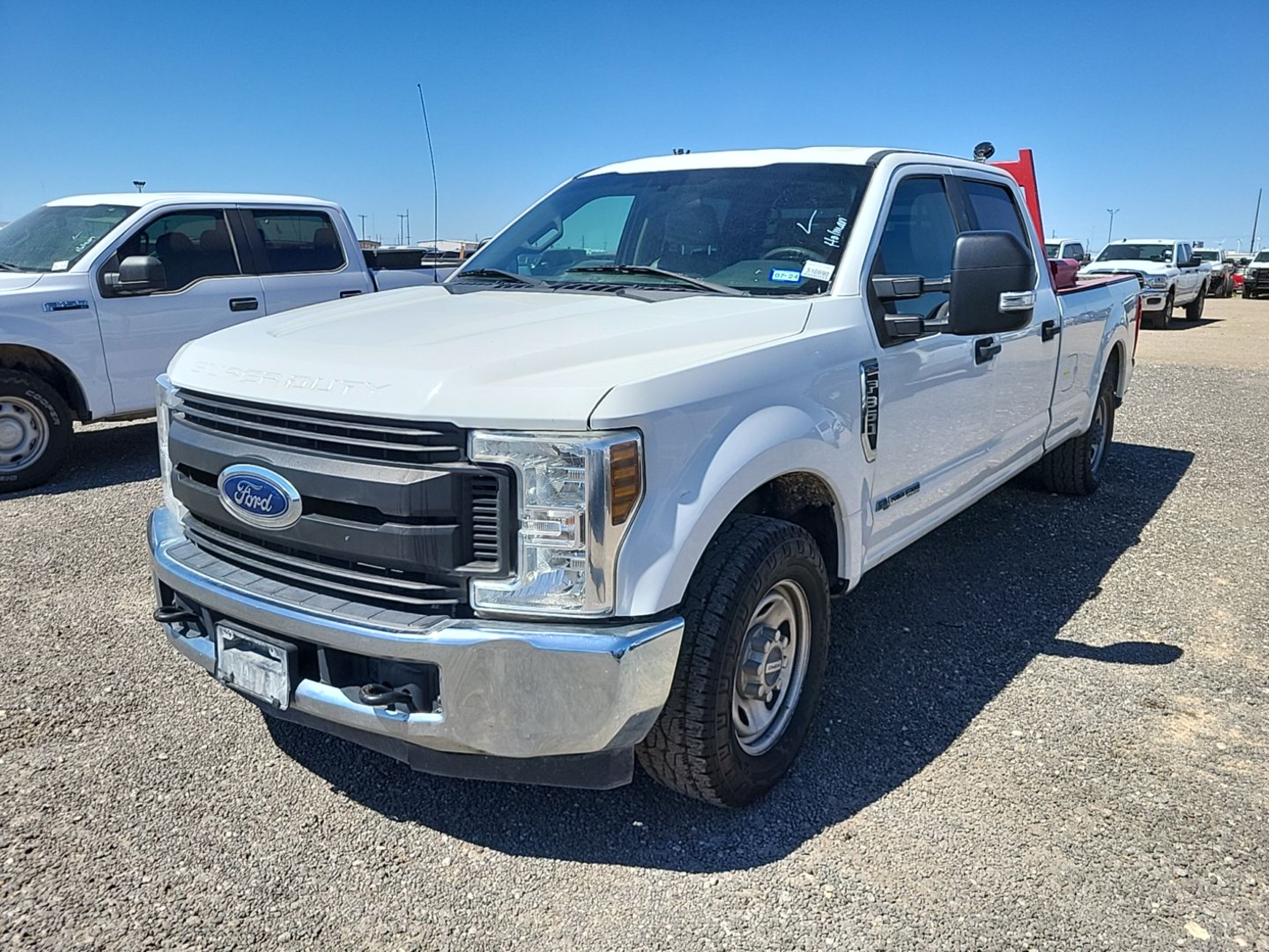 Photo 15 VIN: 1FT7W3AT1JEC70673 - FORD F350 