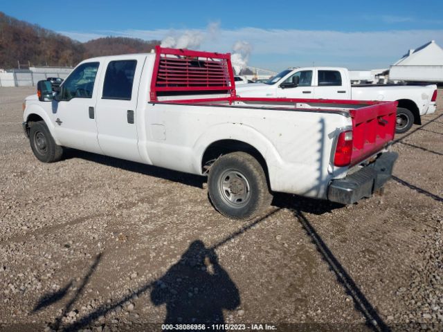 Photo 2 VIN: 1FT7W3AT7CEC97122 - FORD F-350 