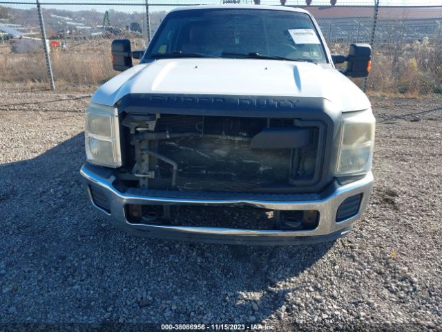 Photo 5 VIN: 1FT7W3AT7CEC97122 - FORD F-350 