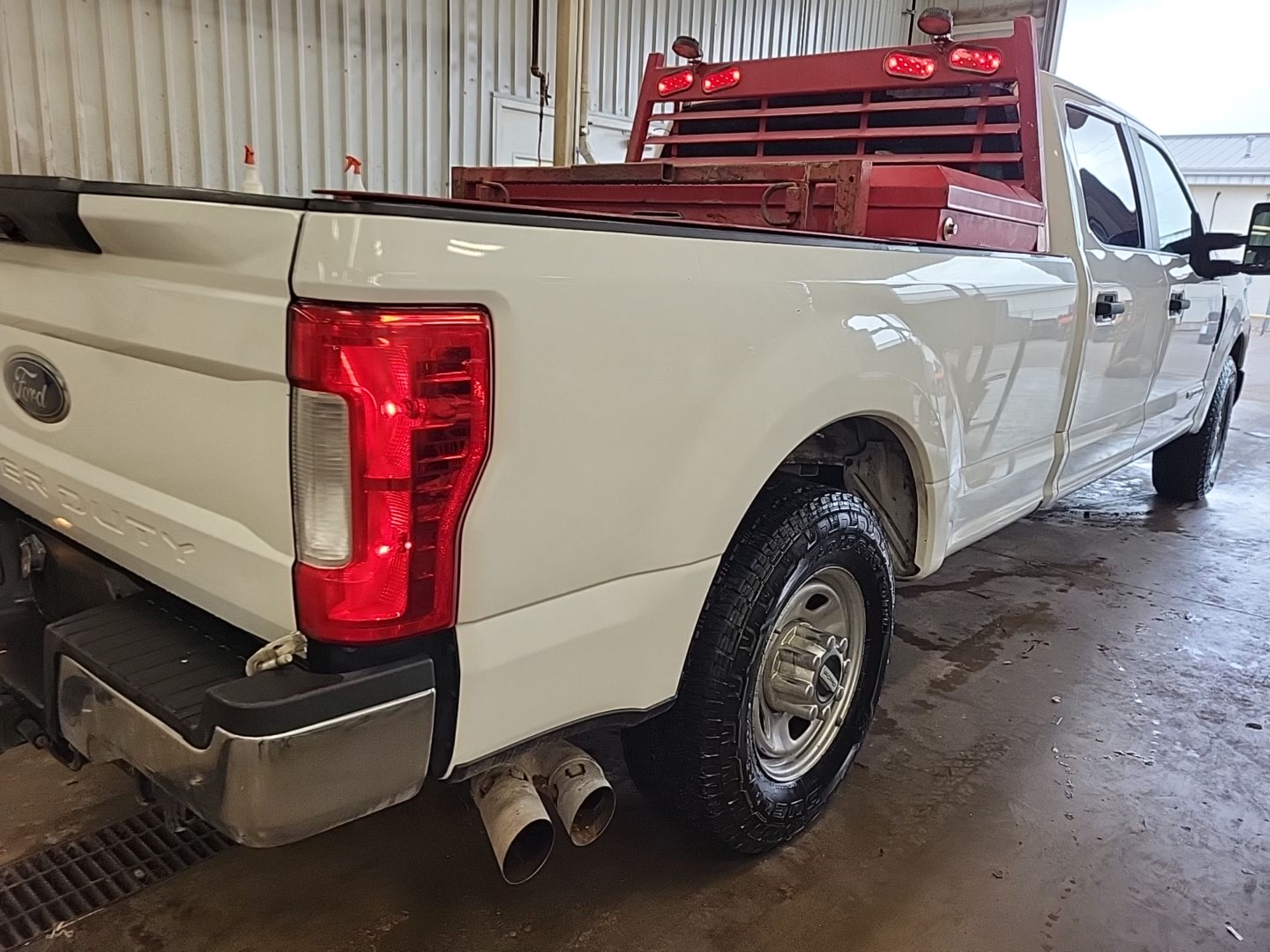 Photo 1 VIN: 1FT7W3AT8HED72448 - FORD F350 