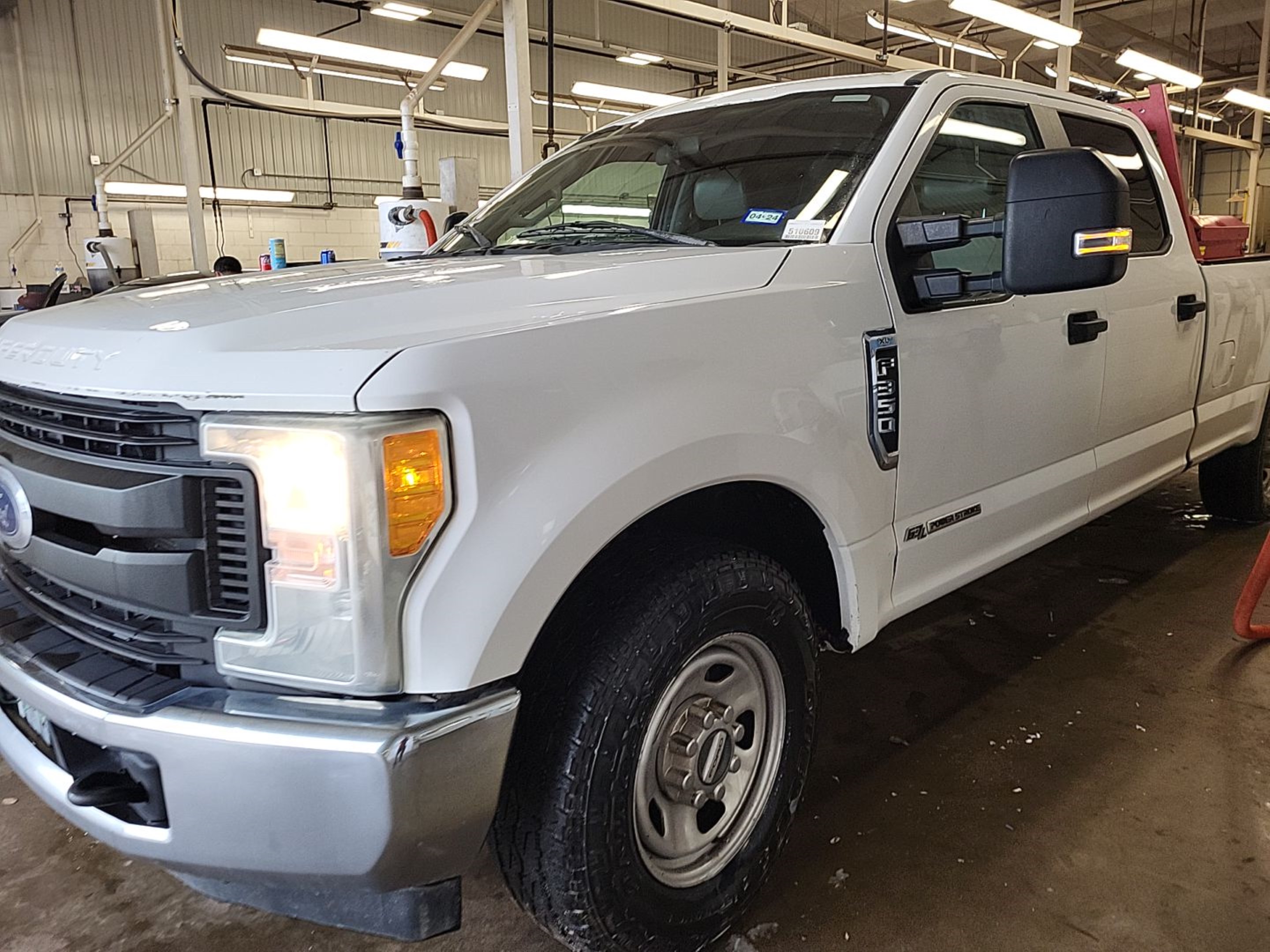 Photo 6 VIN: 1FT7W3AT8HED72448 - FORD F350 