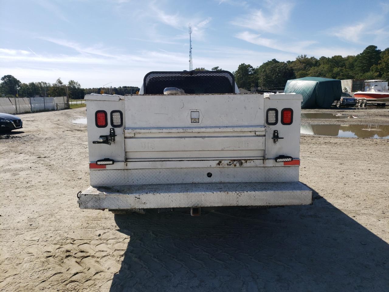 Photo 5 VIN: 1FT7W3BT0BEB89969 - FORD F350 