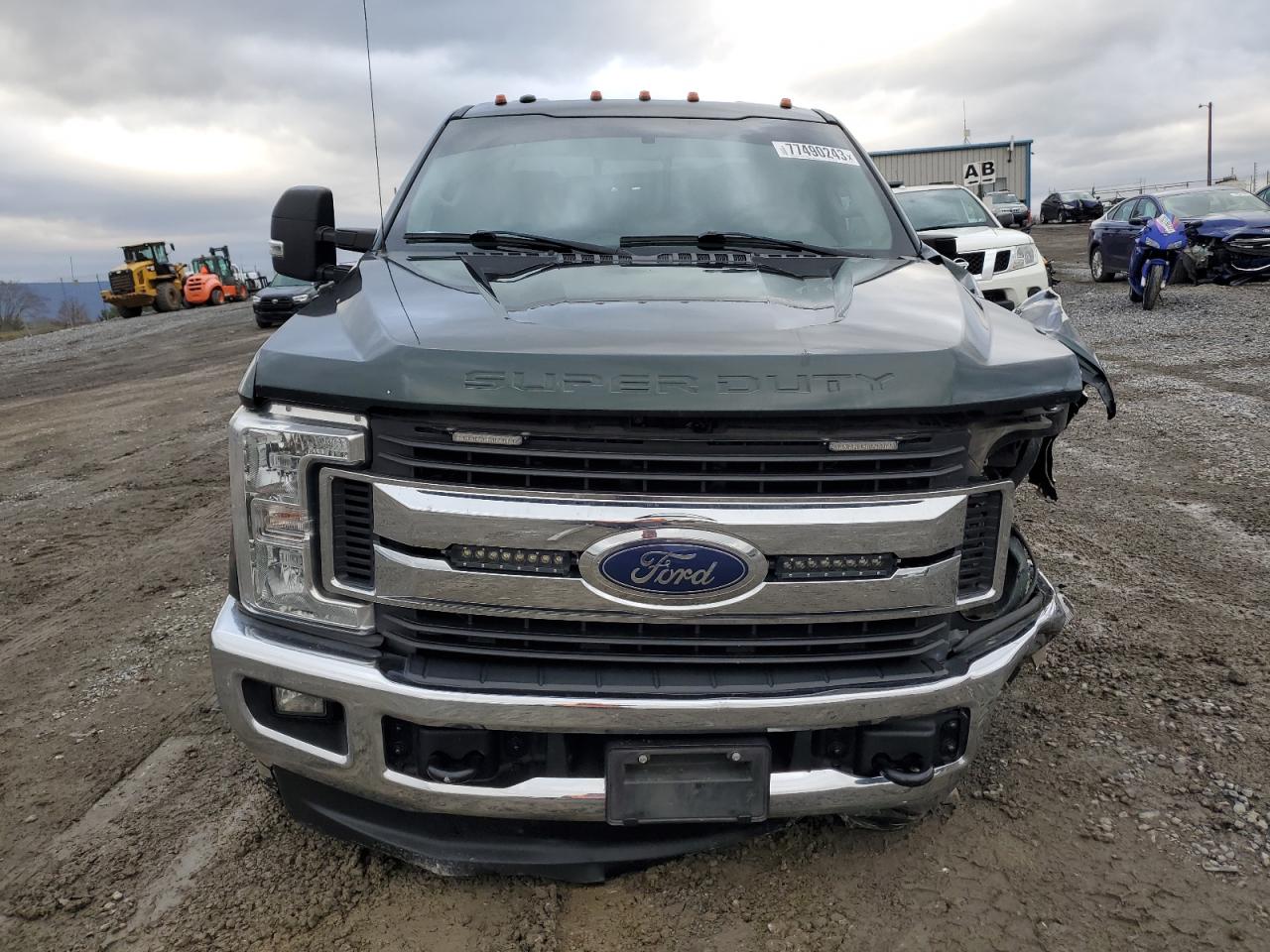 Photo 4 VIN: 1FT7W3BT2KEE06826 - FORD F350 