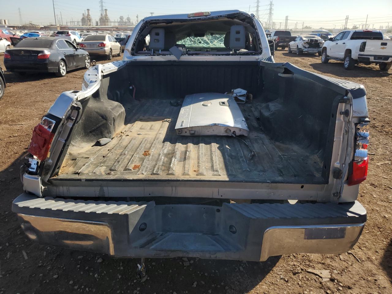 Photo 5 VIN: 1FT7X2A62CEB81540 - FORD F250 