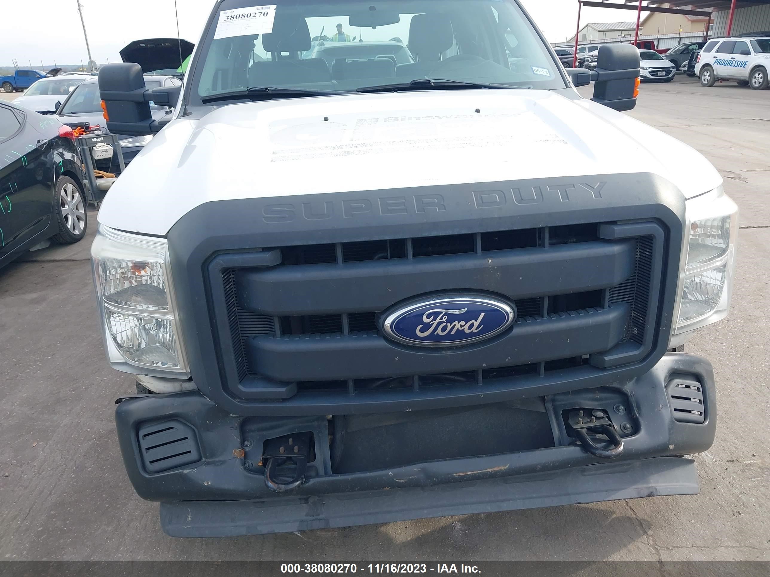 Photo 5 VIN: 1FT7X2A63DEA40073 - FORD F250 