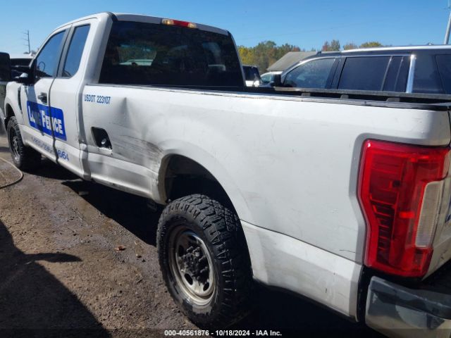 Photo 5 VIN: 1FT7X2A64HEE79613 - FORD F-250 