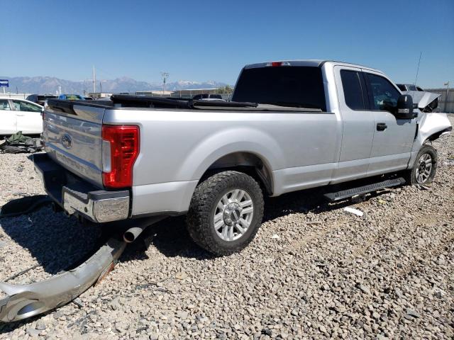 Photo 2 VIN: 1FT7X2A66HEB35104 - FORD F250 SUPER 