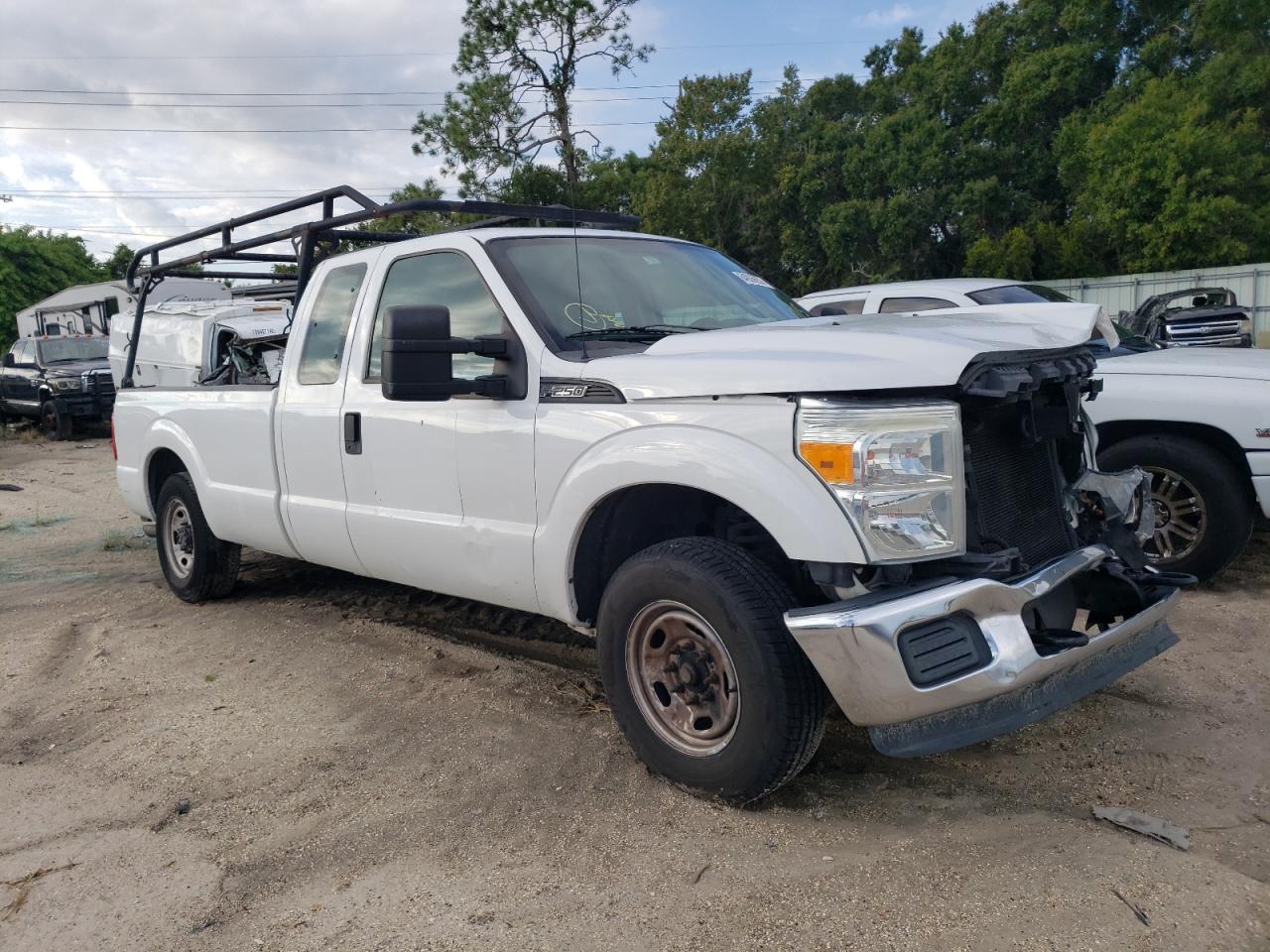 Photo 3 VIN: 1FT7X2A67GEB02658 - FORD F250 