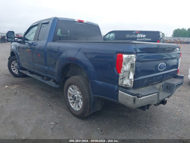 Photo 2 VIN: 1FT7X2A68JEB33988 - FORD F-250 