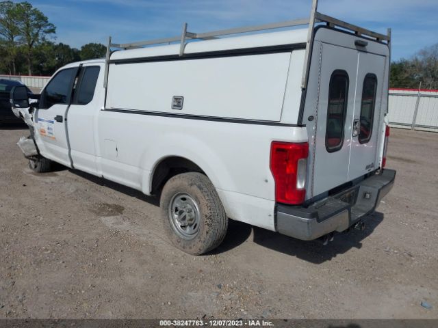 Photo 2 VIN: 1FT7X2A69HEC85949 - FORD F-250 