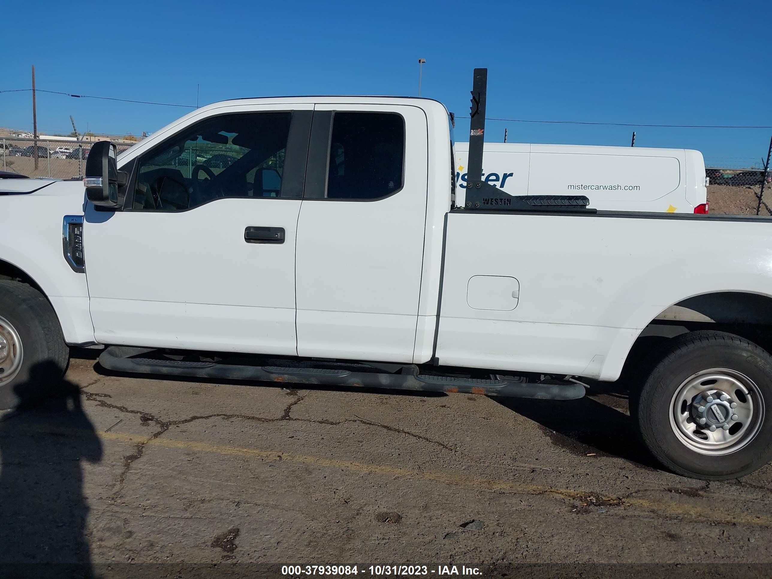 Photo 13 VIN: 1FT7X2A69HED07934 - FORD F250 