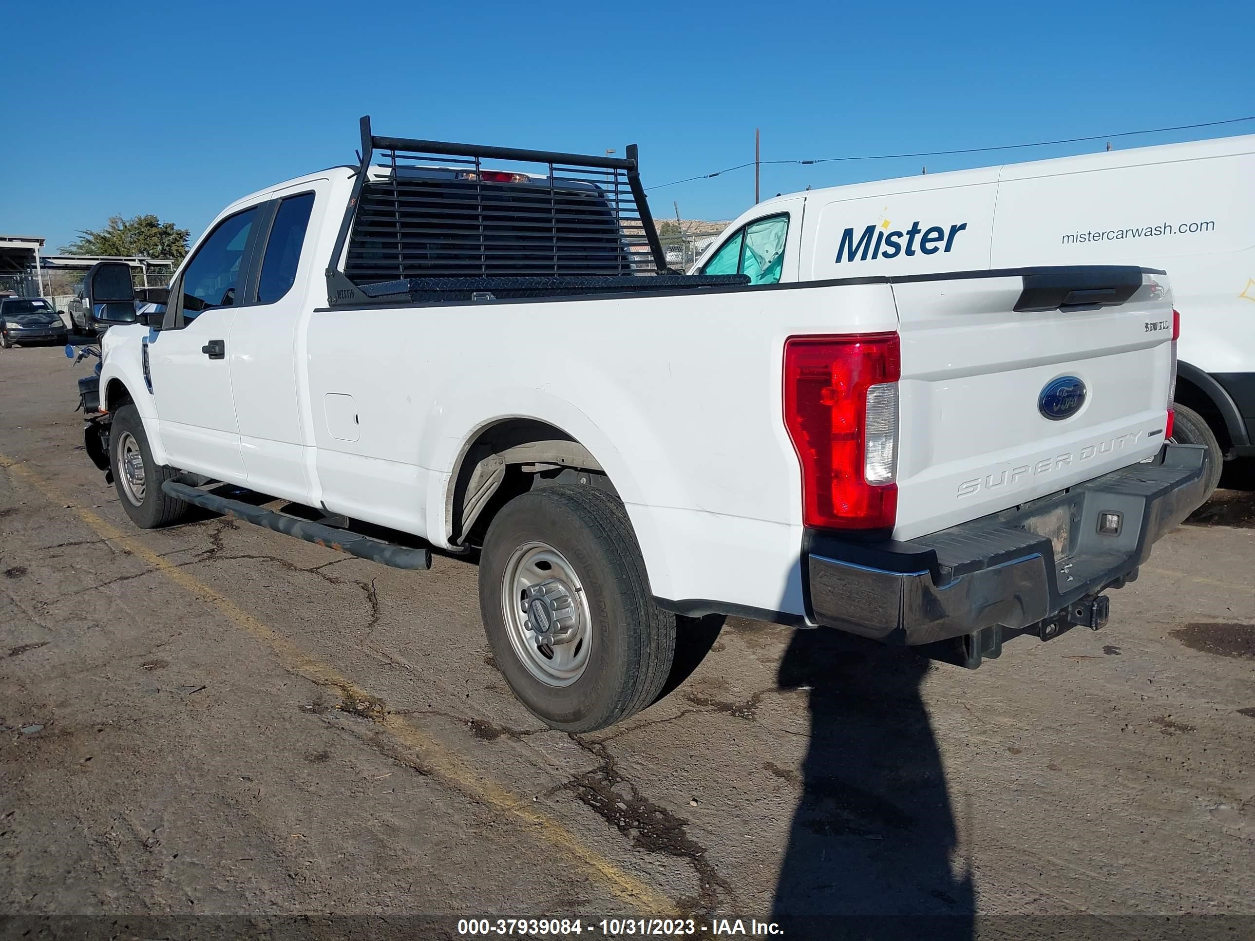 Photo 2 VIN: 1FT7X2A69HED07934 - FORD F250 