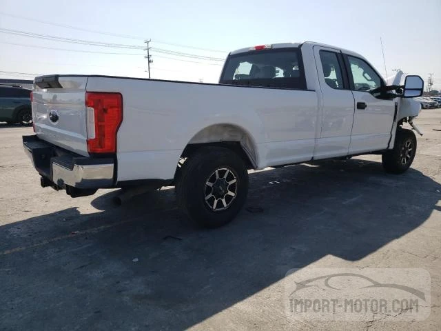 Photo 2 VIN: 1FT7X2A69JEC58398 - FORD F250 