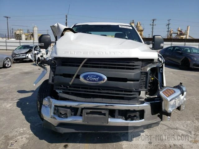 Photo 4 VIN: 1FT7X2A69JEC58398 - FORD F250 